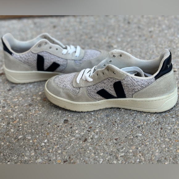 VEJA V-10 Flannel - White/Snow Size US 6 - Picture 4 of 16